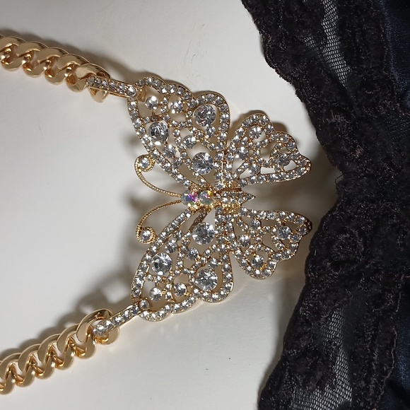 *NWT* Natasha Goldtone Bridal Whimsical Rhinestone Butterfly Statement Necklace - Picture 4 of 16